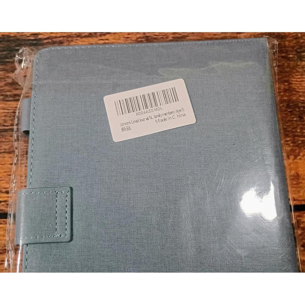 Amazon Basics‎ Journal Notebook with Magnetic Closure - Picture 3 of 9